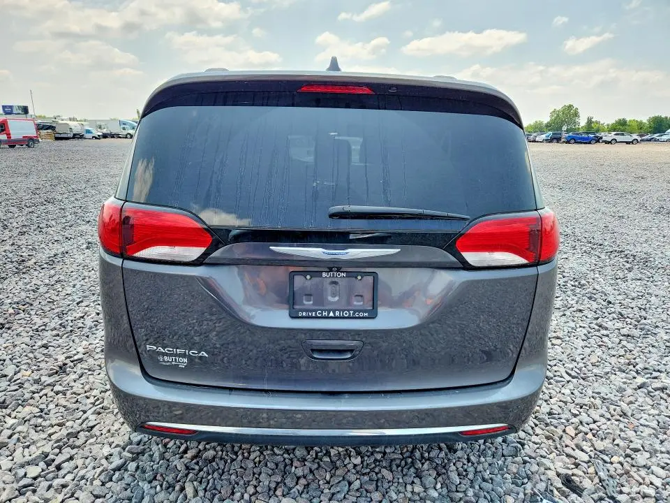 2017 CHRYSLER PACIFICA TOURING L  