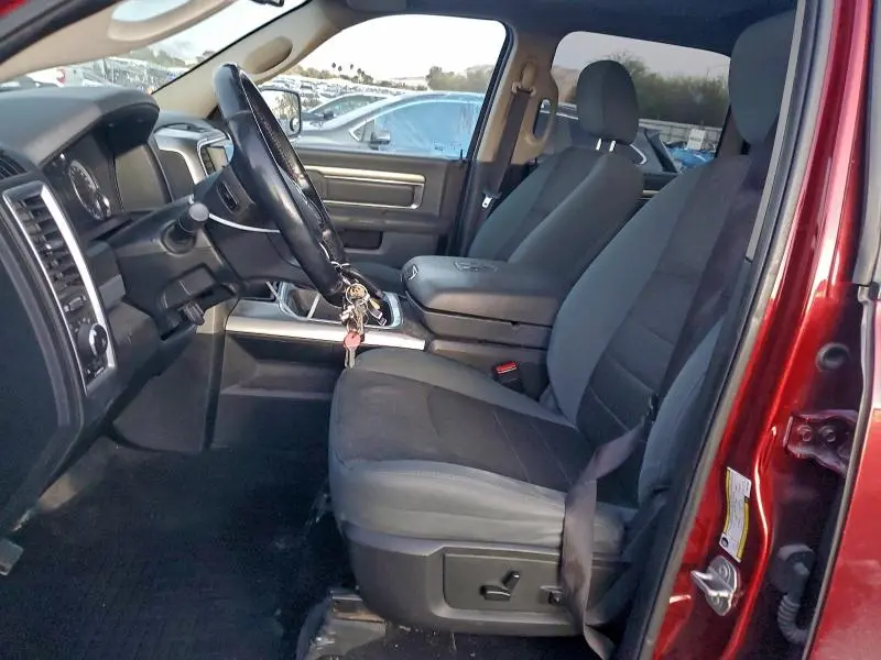 2018 RAM 1500 SLT  
