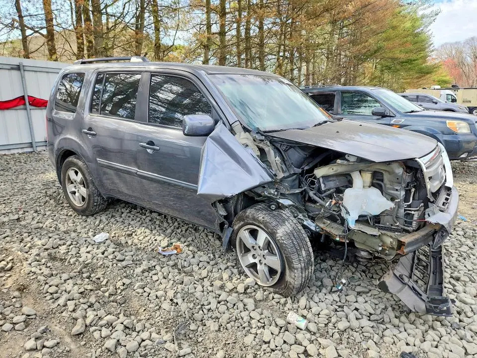 2011 HONDA PILOT EX  