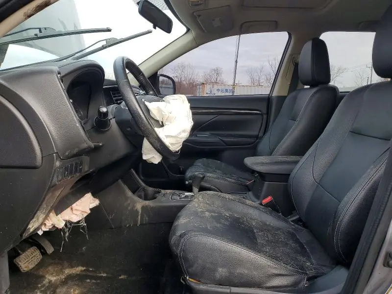 2016 MITSUBISHI OUTLANDER SE  