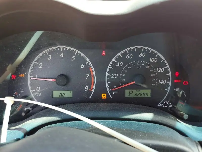 2013 TOYOTA COROLLA LE  