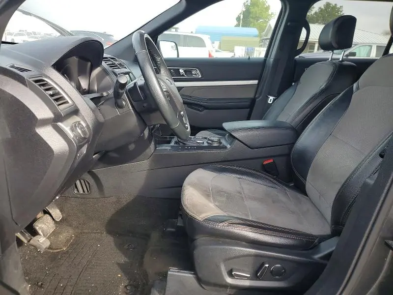 2017 FORD EXPLORER XLT  