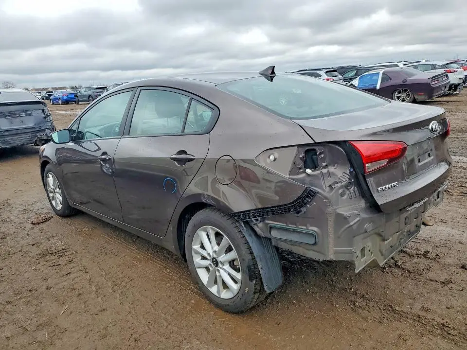 2017 KIA FORTE LX  