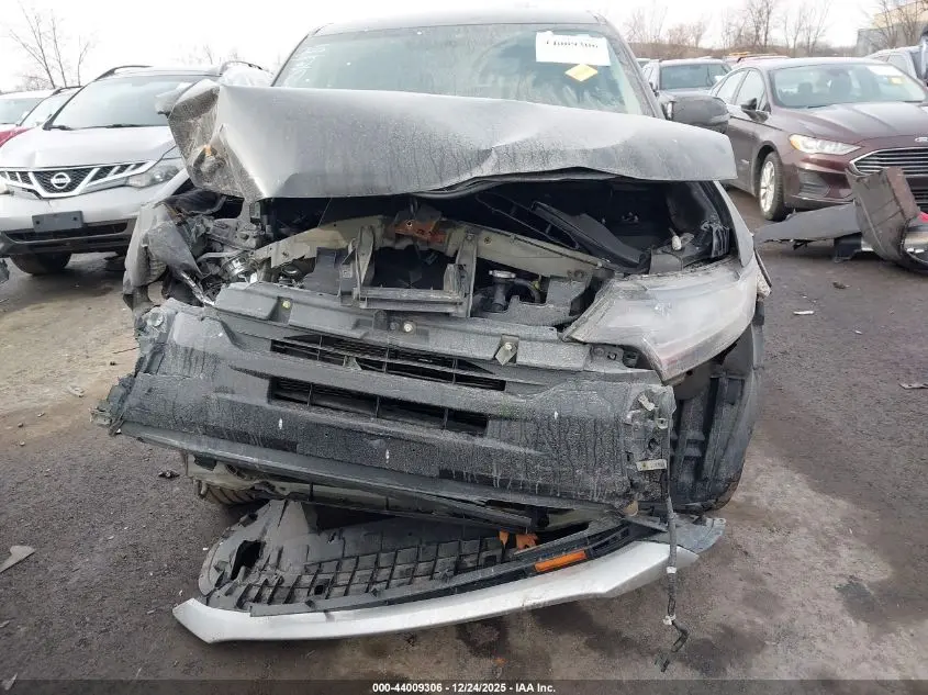 2018 MITSUBISHI OUTLANDER SE