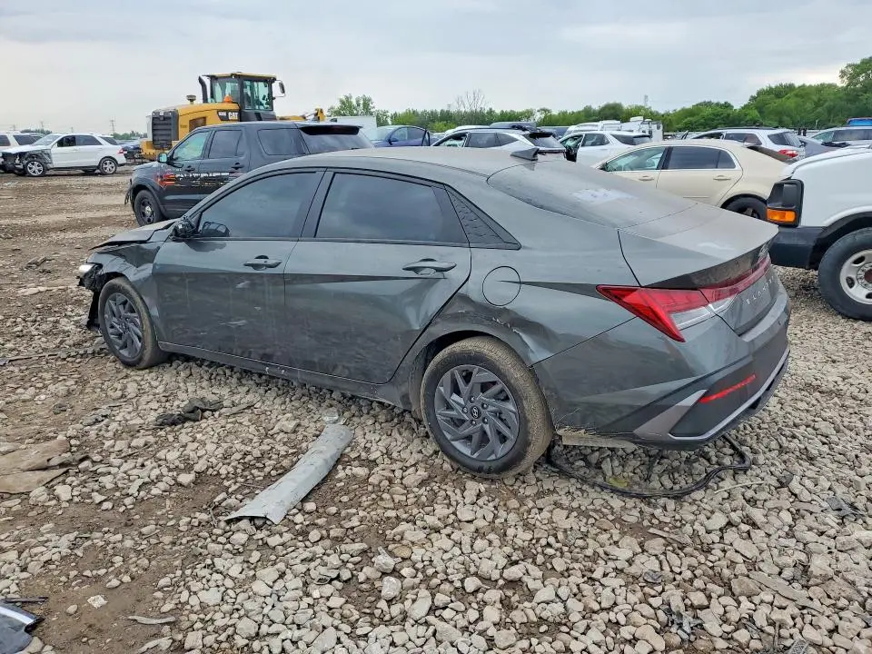 2024 HYUNDAI ELANTRA BLUE  