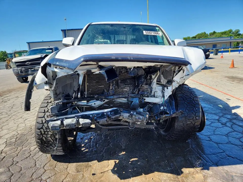 2017 TOYOTA TACOMA SR5 V6  