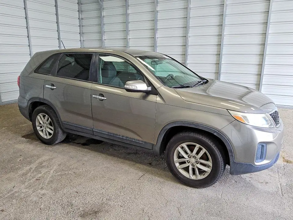2014 KIA SORENTO LX  