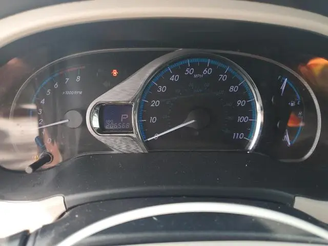 2011 TOYOTA SIENNA XLE  