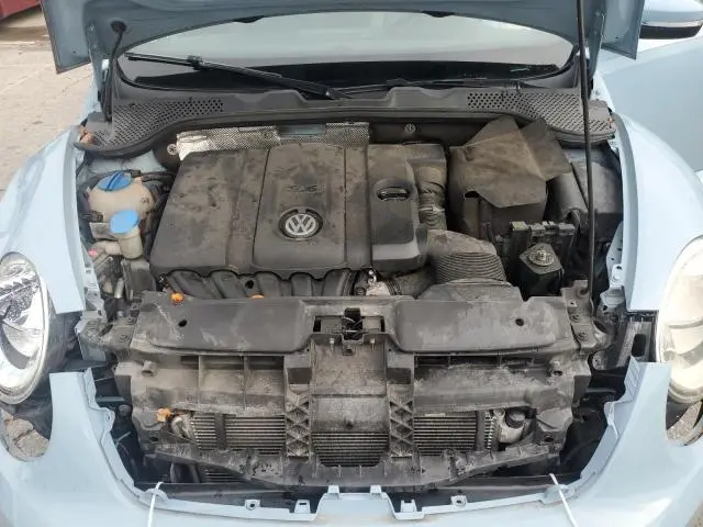 2013 VOLKSWAGEN BEETLE   