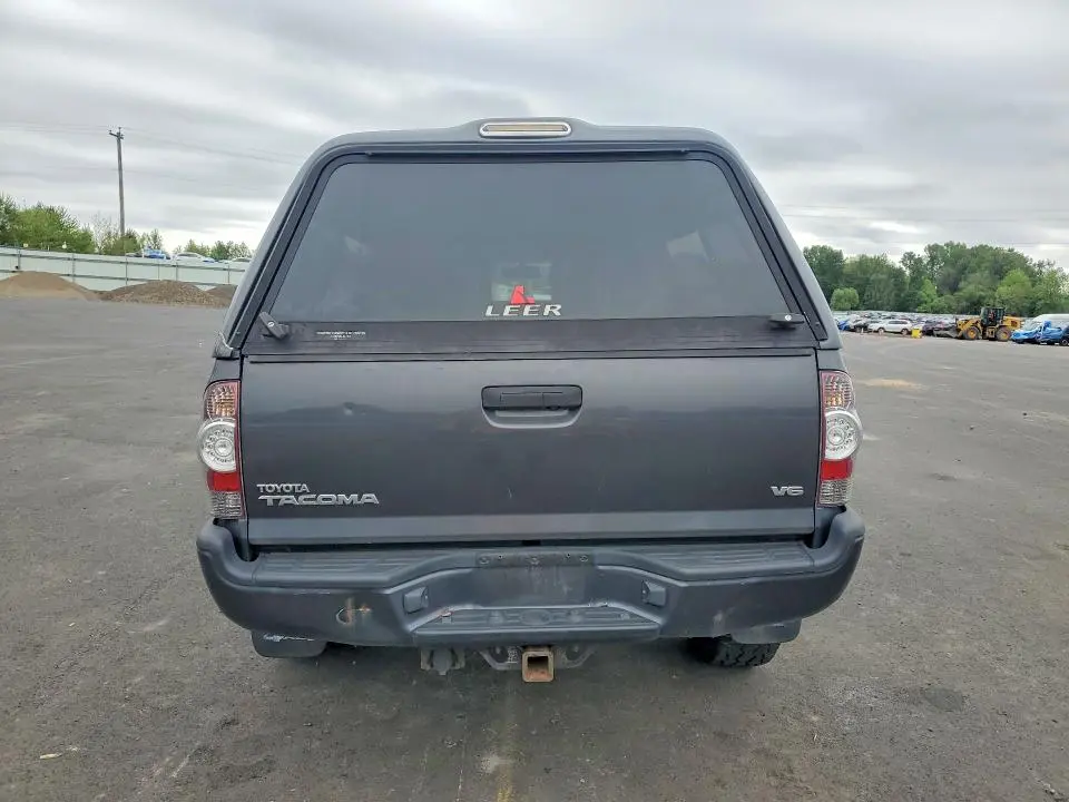 2012 TOYOTA TACOMA V6  
