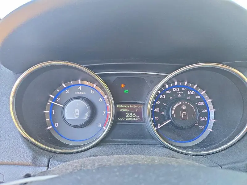 2011 HYUNDAI SONATA GLS  
