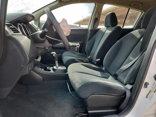 2011 NISSAN VERSA S