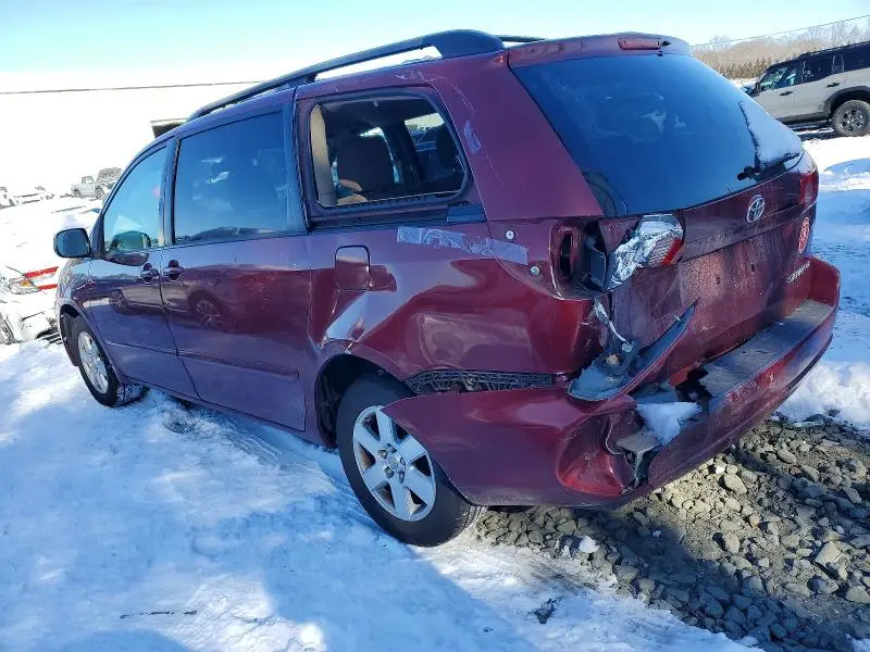 2010 TOYOTA SIENNA CE  