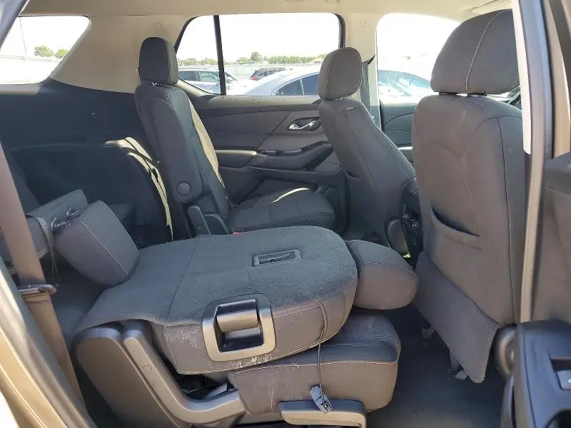 2020 CHEVROLET TRAVERSE LT  