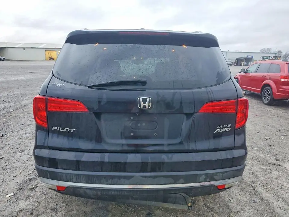2018 HONDA PILOT ELITE  