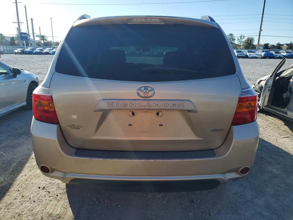 2010 TOYOTA HIGHLANDER   