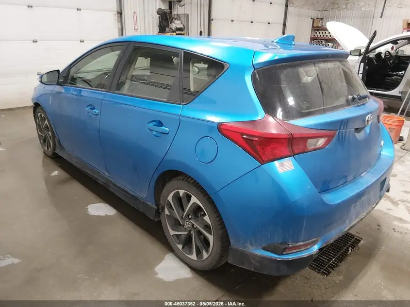 2017 TOYOTA COROLLA IM  