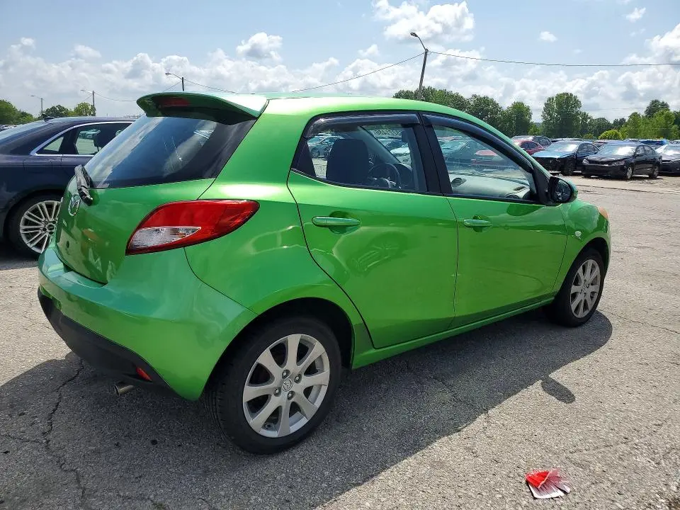 2011 MAZDA MAZDA2   
