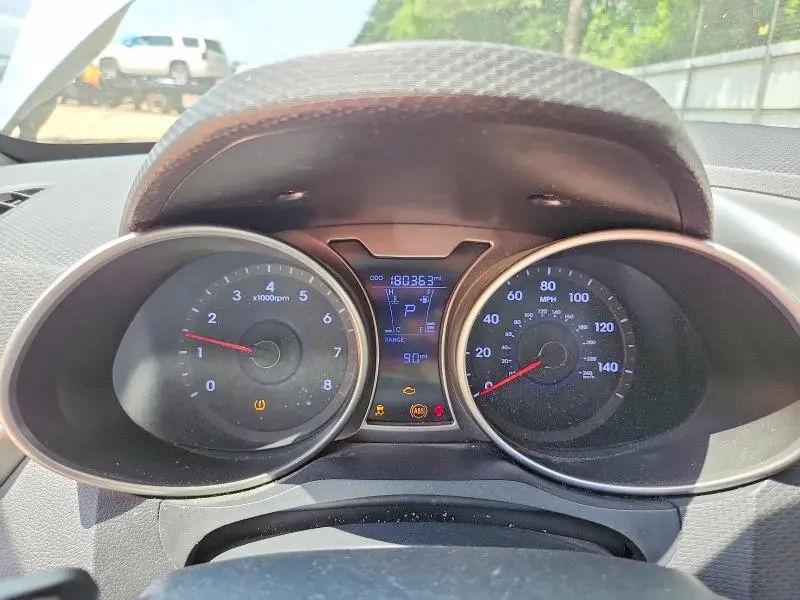 2012 HYUNDAI VELOSTER BASE  