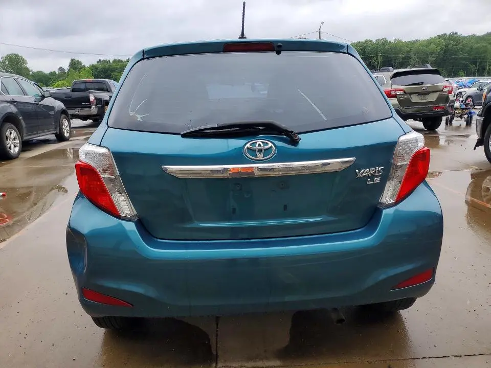 2013 TOYOTA YARIS 5-DOOR LE  
