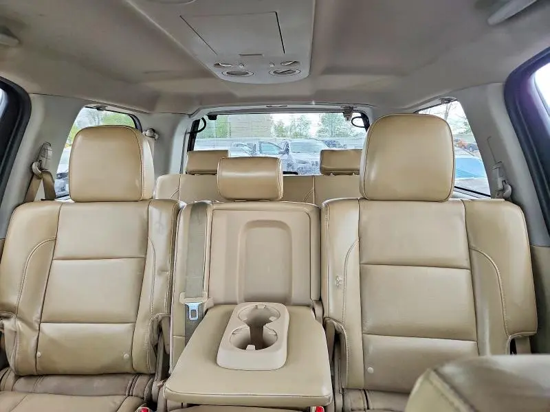 2015 NISSAN ARMADA SL  