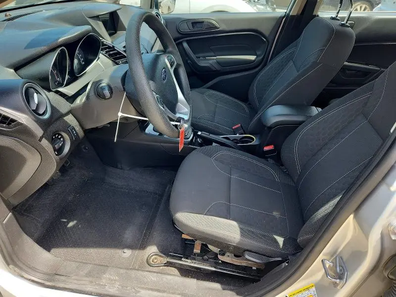2017 FORD FIESTA SE  
