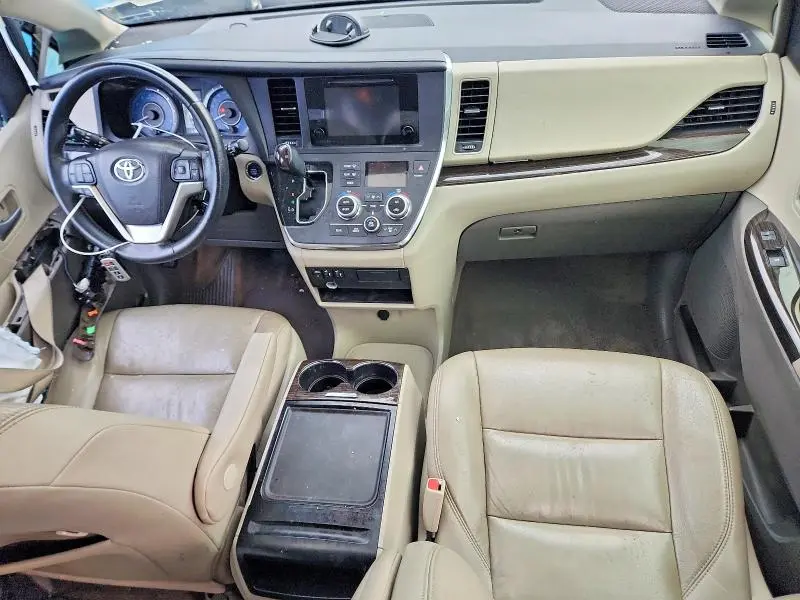 2015 TOYOTA SIENNA XLE 8-PASSENGER  