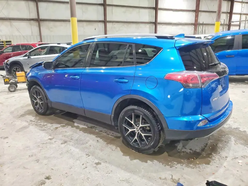 2017 TOYOTA RAV4 SE  