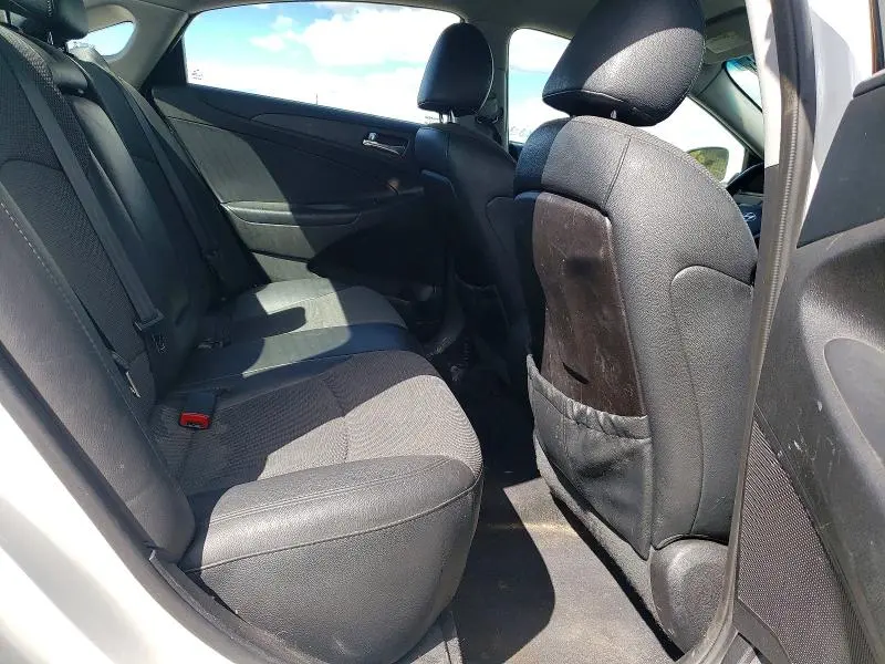 2013 HYUNDAI SONATA SE  