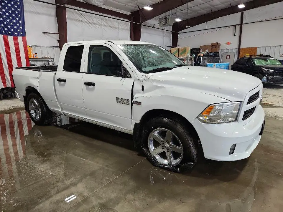 2014 RAM 1500 ST  