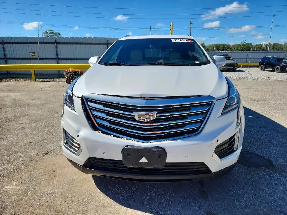 2019 CADILLAC XT5 LUXURY  