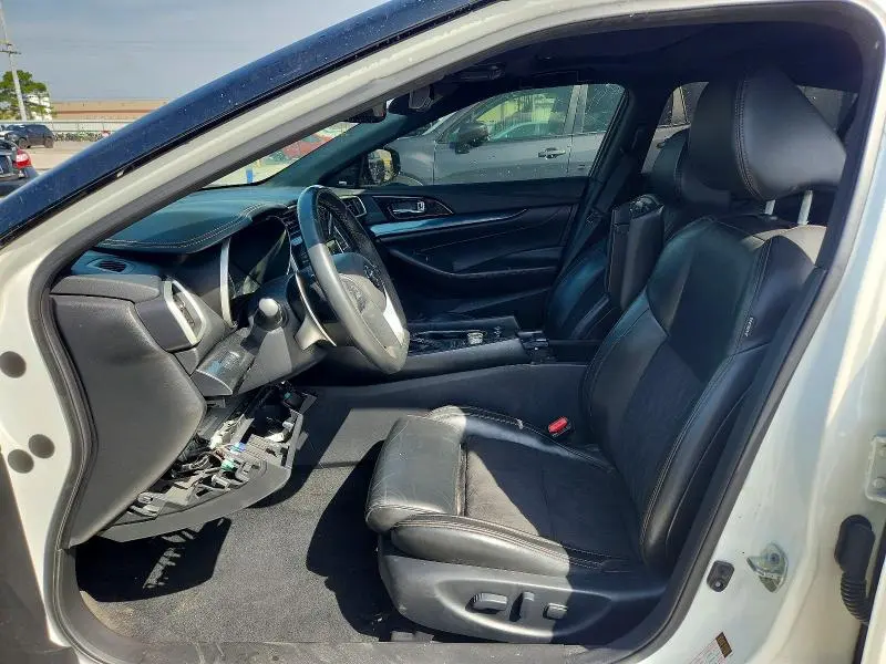 2021 NISSAN MAXIMA SR  