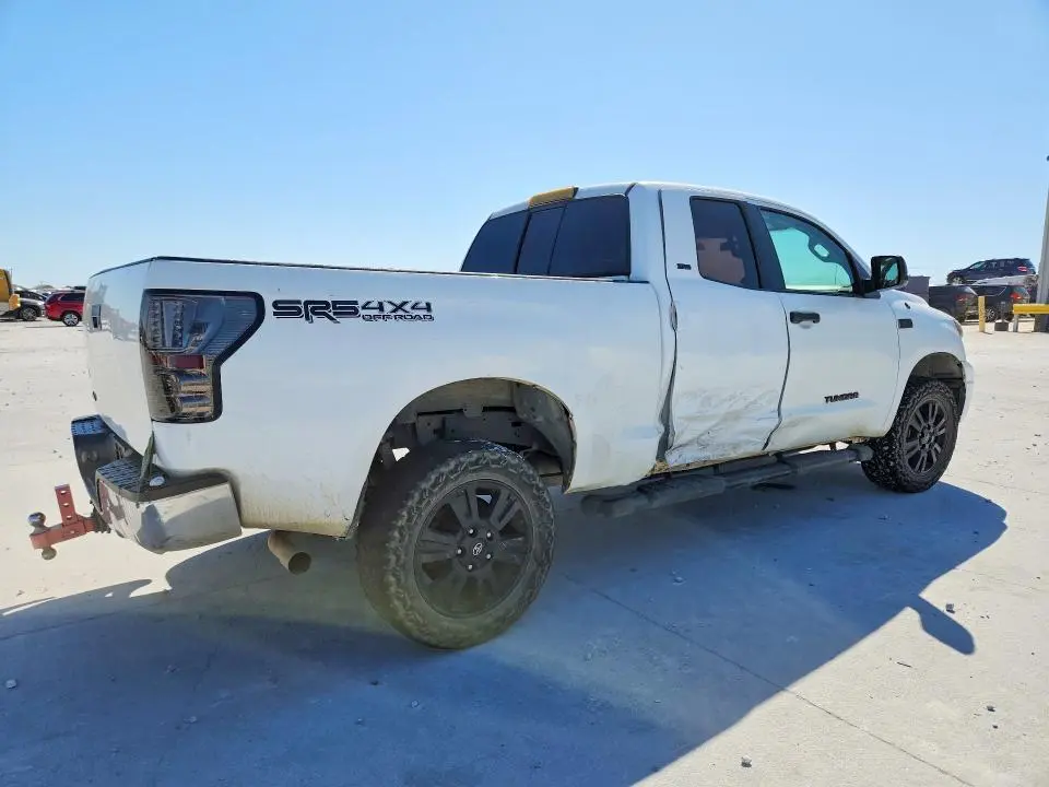 2011 TOYOTA TUNDRA GRADE  