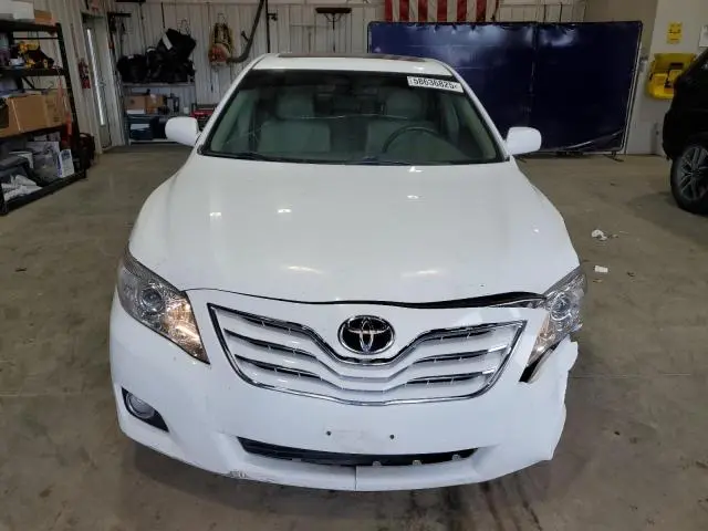 2011 TOYOTA CAMRY BASE  