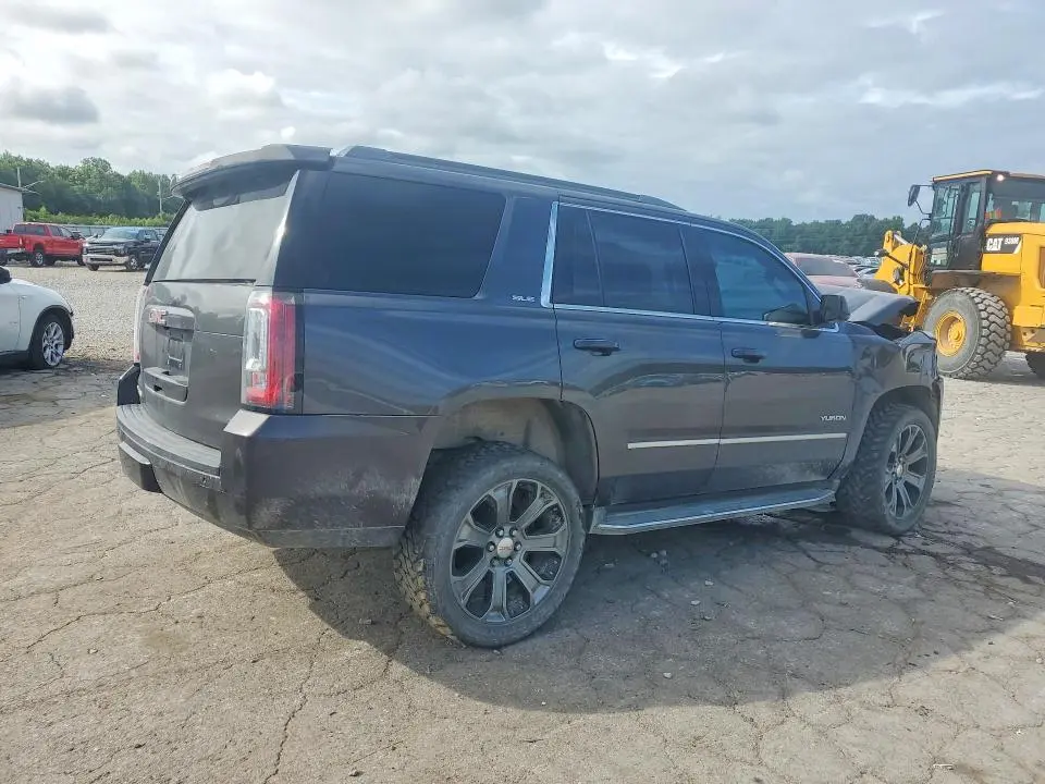 2016 GMC YUKON SLE  