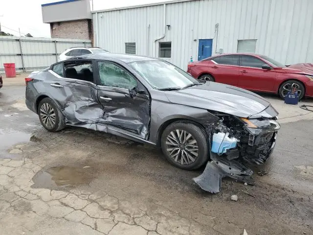 2024 NISSAN ALTIMA SV  