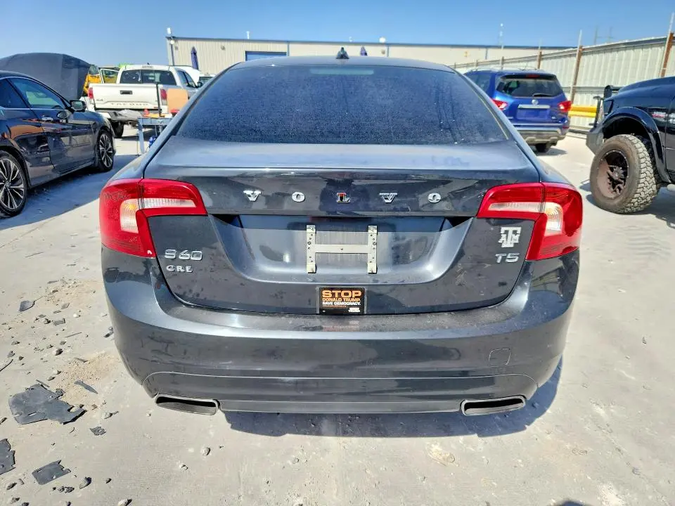 2016 VOLVO S60 PREMIER  