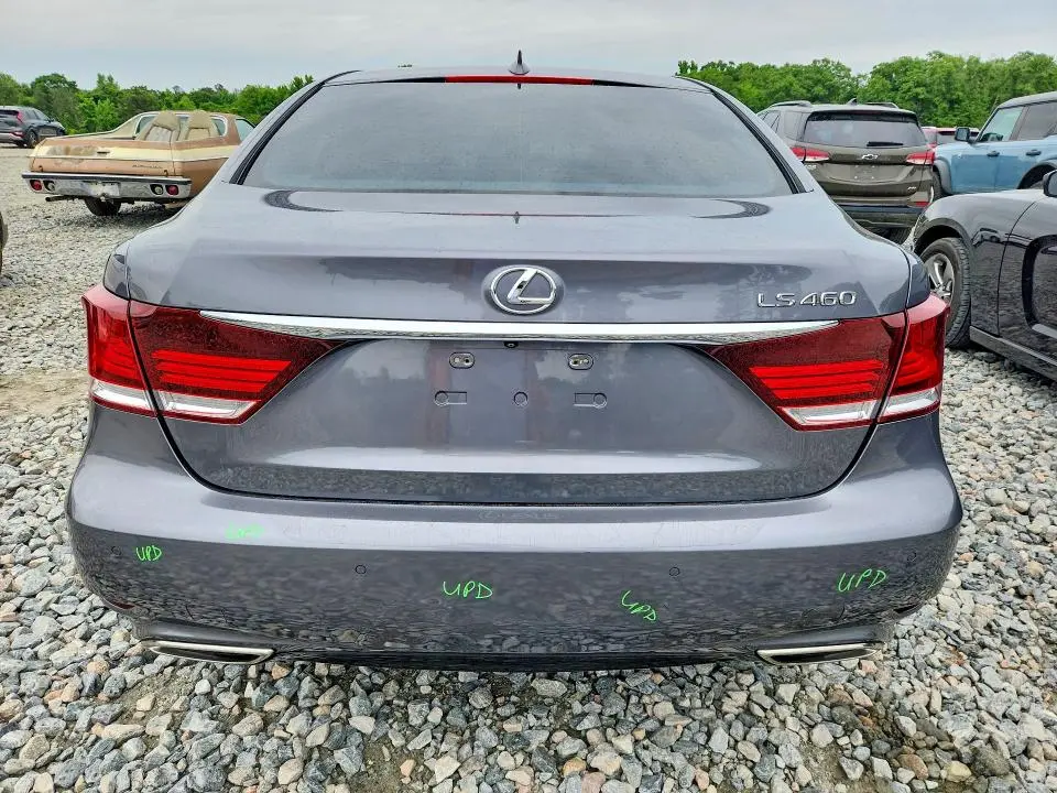 2016 LEXUS LS 460  