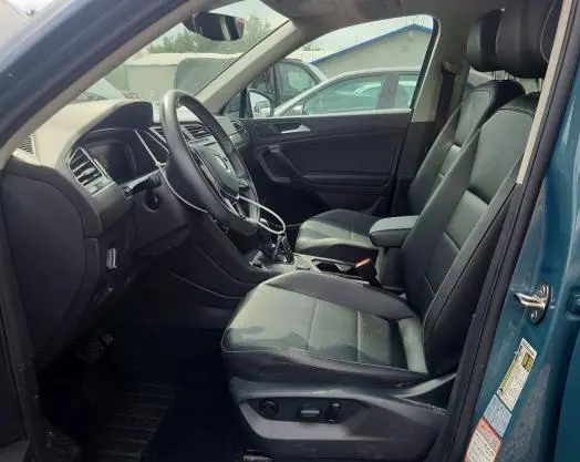 2021 VOLKSWAGEN TIGUAN SE  