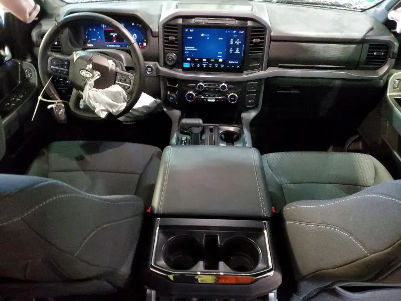 2025 FORD F150 XLT  