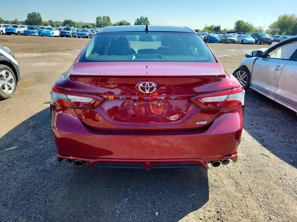 2018 TOYOTA CAMRY XSE  