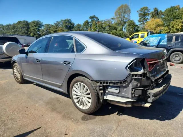 2017 VOLKSWAGEN PASSAT SE  