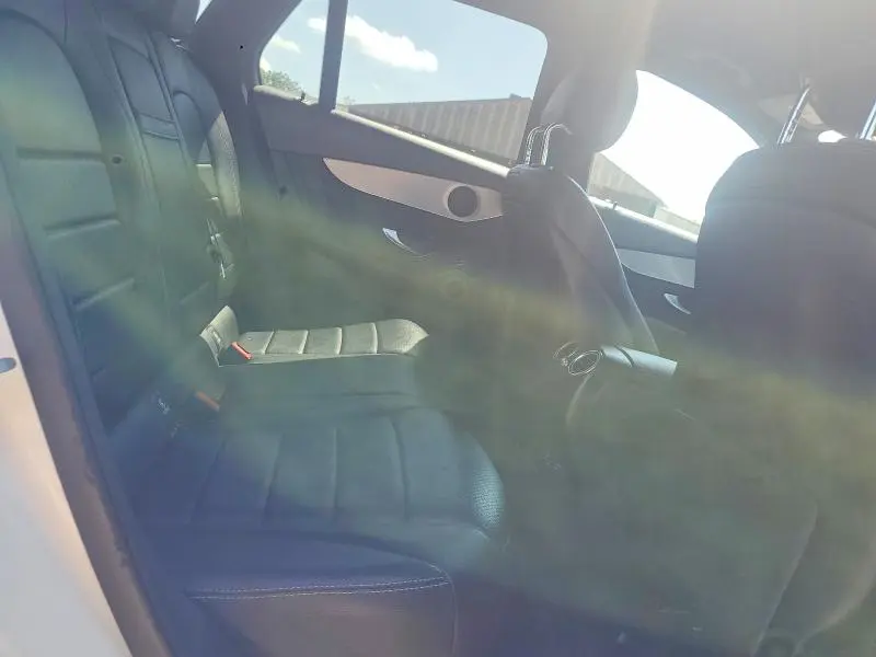 2019 MERCEDES-BENZ GLC 300  