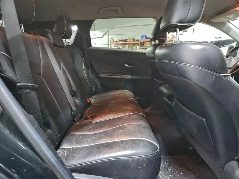 2013 TOYOTA VENZA LE  