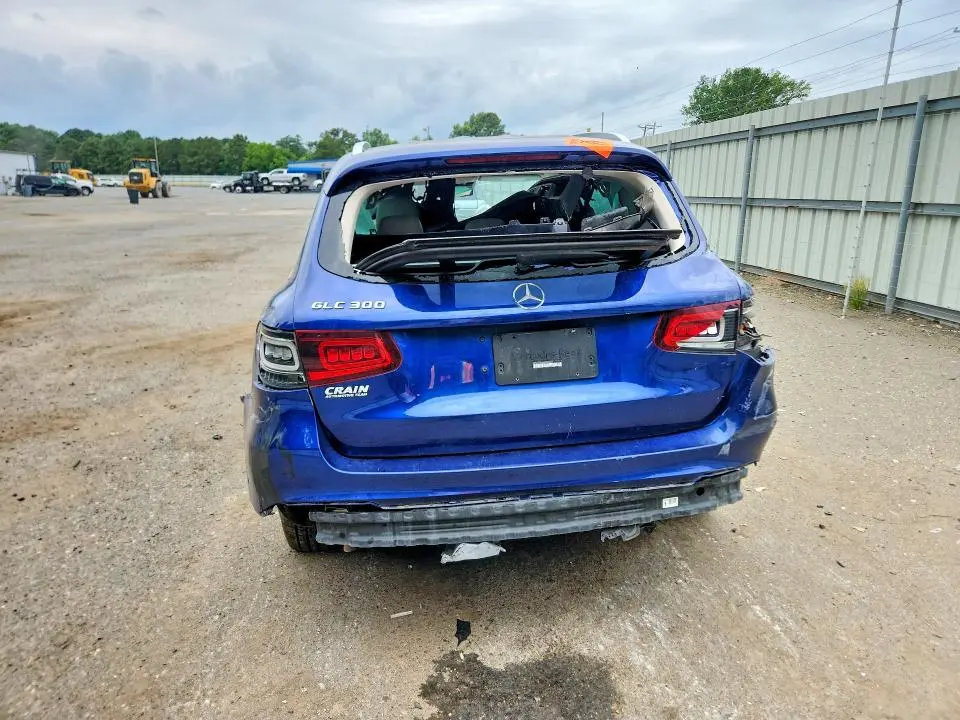 2021 MERCEDES-BENZ GLC 300  