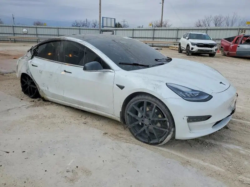 2019 TESLA MODEL 3   