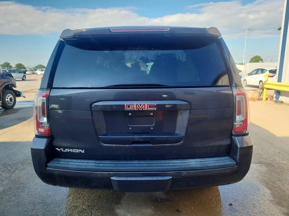 2018 GMC YUKON SLE  