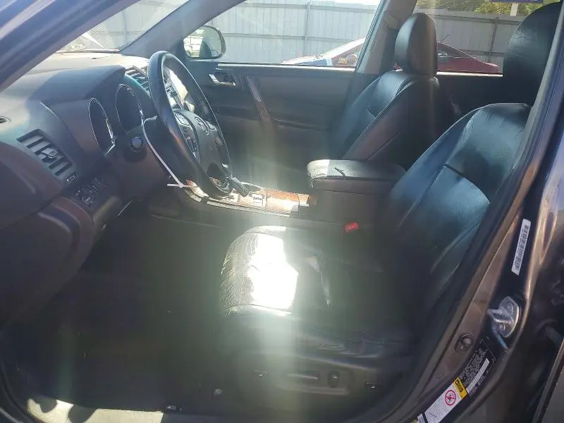 2013 TOYOTA HIGHLANDER LIMITED  