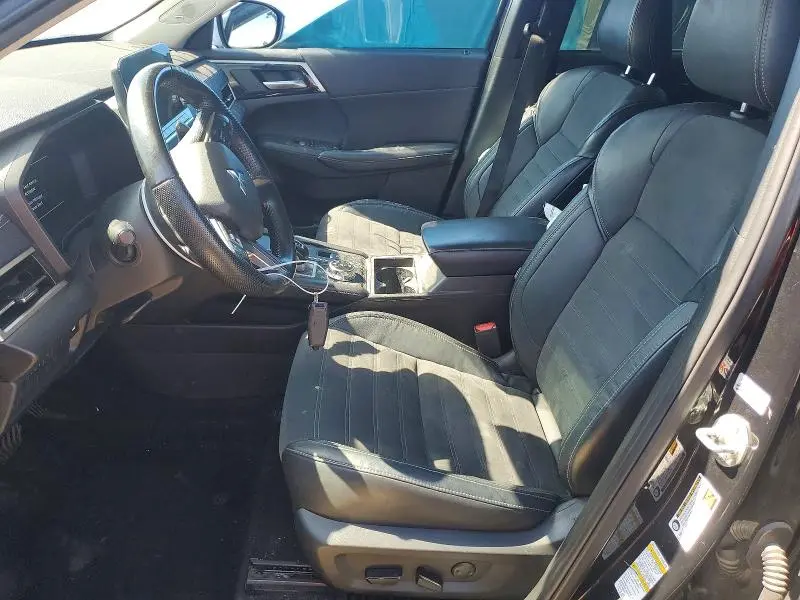 2023 MITSUBISHI OUTLANDER SE  