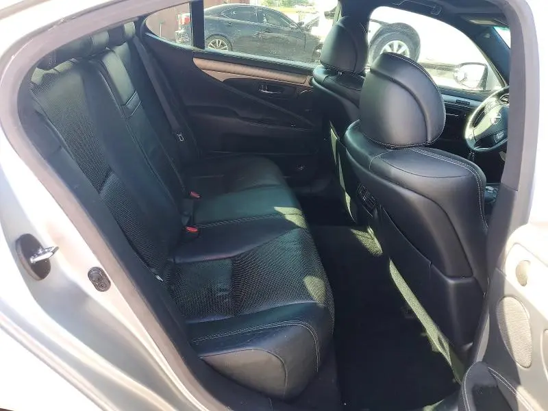 2013 LEXUS LS 460  